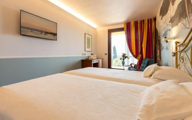 Villa Madrina Lovely and Dynamic Hotel