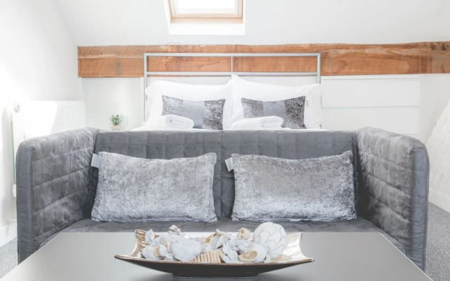 Platinum SA - Sefton Suites