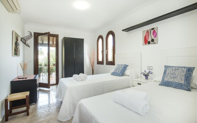 Villa Far