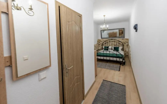 Gong Apartments