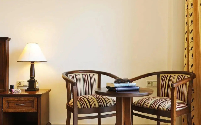 Prestige Hotel & Apart