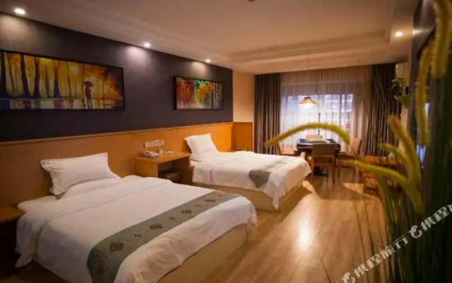 Yuexiang Hotel (Guiyang Huaguoyuan Fengyuqiao)