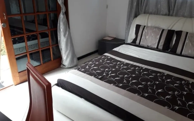 Amogelang Guest House
