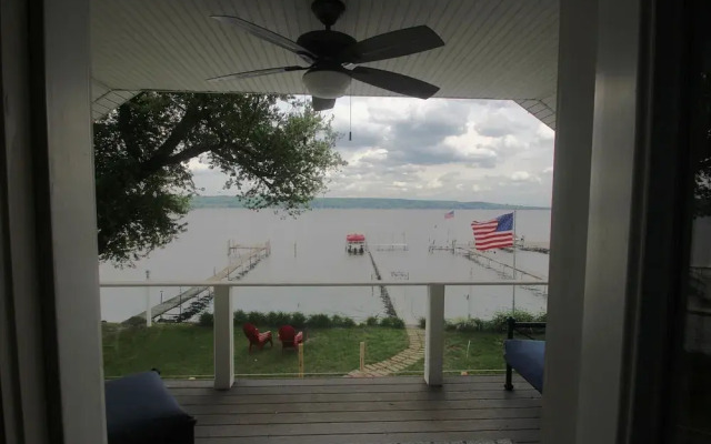 3314 Highland Ave. 4 Bedroom Home by RedAwning