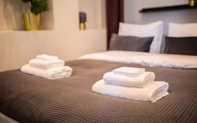 Delightful 2 Bedroom Serviced Apartment 54m2 -MST40D-
