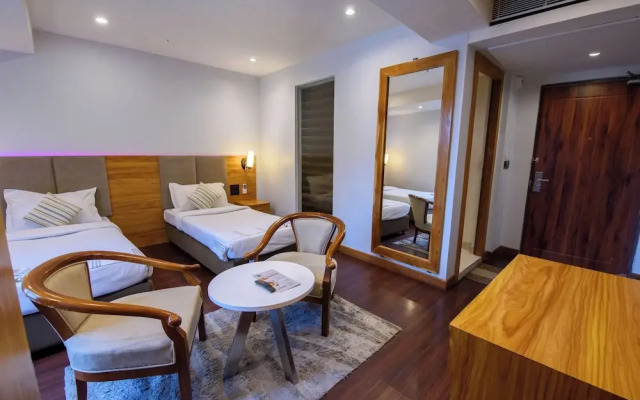 Emerald Hotel