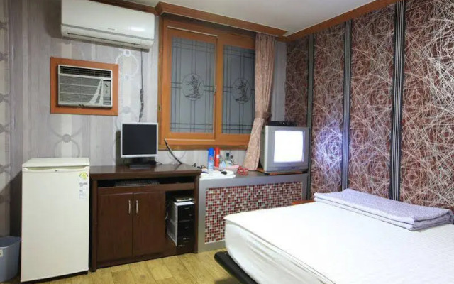 Busan Inn