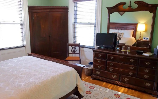 Stepping Stone Inn