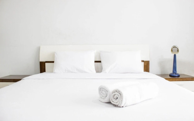 Comfy Studio Dago Suites Apartment with ITB Jogging Track View