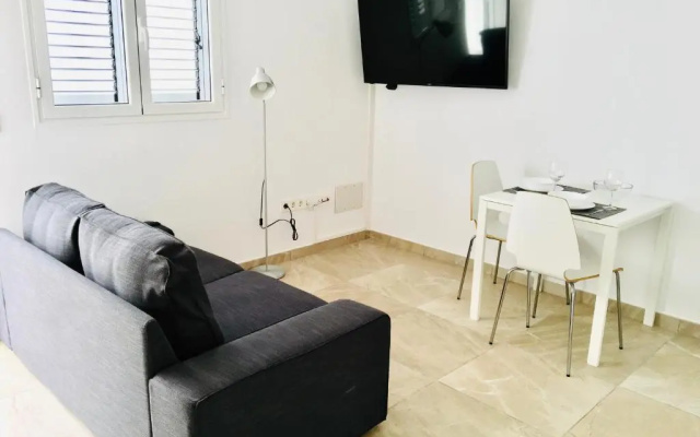 Apartamentos Anjomacar II