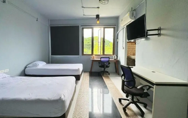 OYO 75465 Lucky Hostel (Huai Khwang)