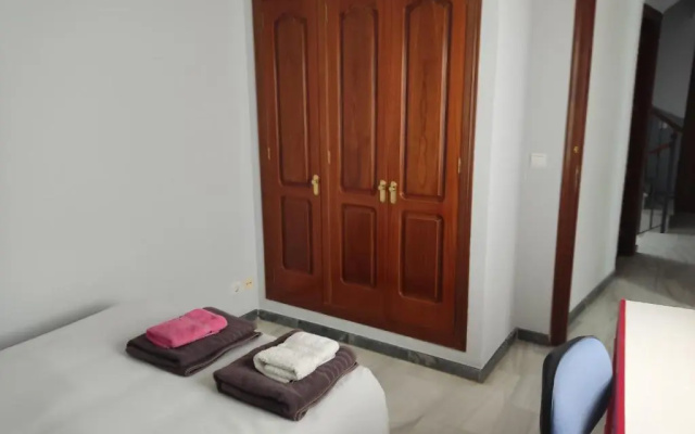 Habitación doble con baño privado