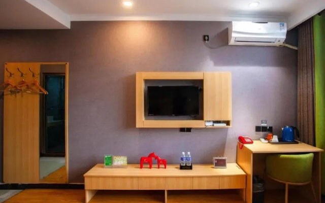 JUN Hotels Hebei Hengshui Shenzhou Bus Station