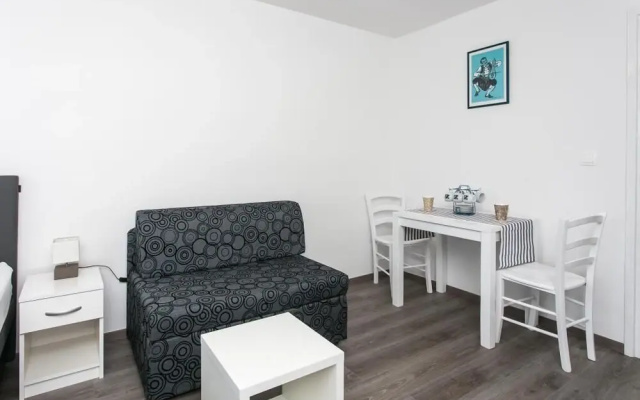 Apartment Tetepave