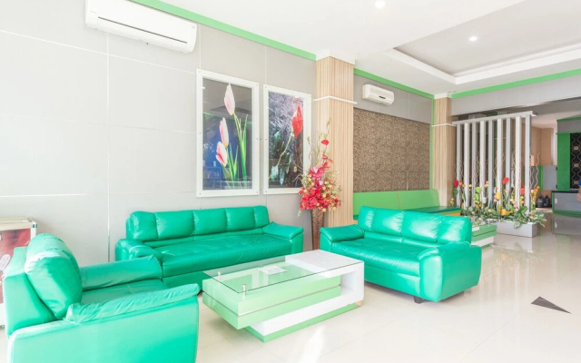 Airy Tatura Emmy Saelan 33 Palu