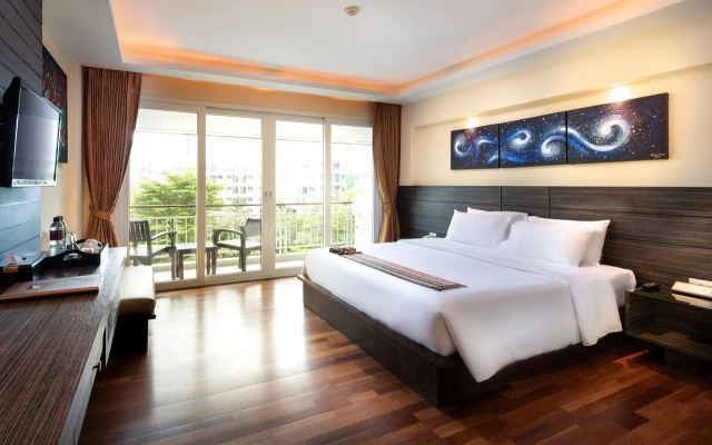 R-Mar Resort and Spa