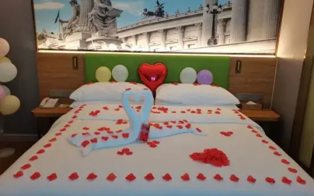 Vienna 3 Best Hotel (Jiangnan Market Julong Subway Station)