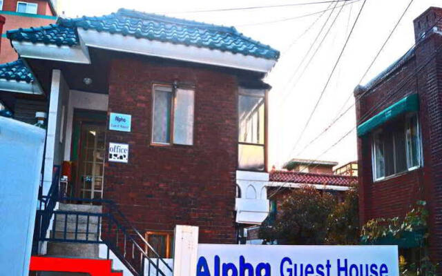 Отель Alpha Guesthouse Seoul вид на фасад