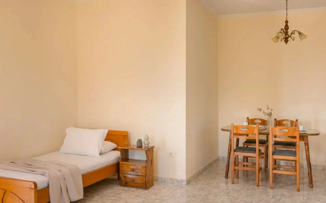 Kallithea Studios & Apartments