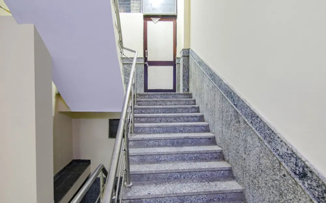 FabHotel Devise Residency New Delhi