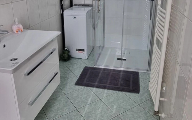 Wohnung bei Kuehlungsborn mit Garten