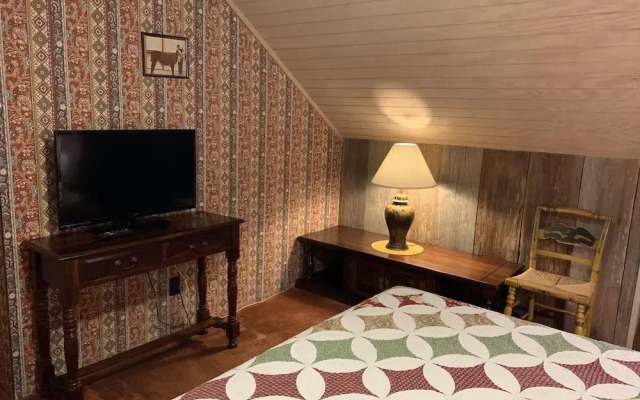 Kuebler Waldrip Haus B&B
