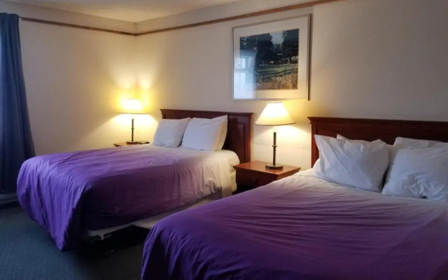 Moosomin Country Squire Inn