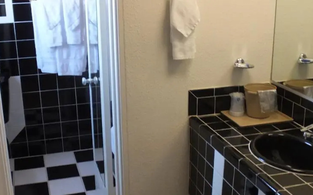 Best Western Desert Aire Hotel