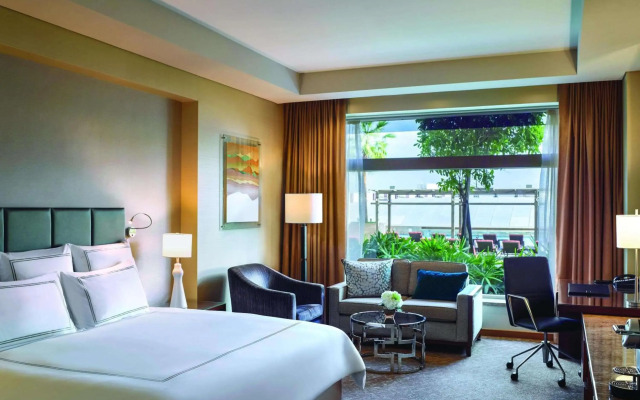 Отель Swissotel Al Ghurair 