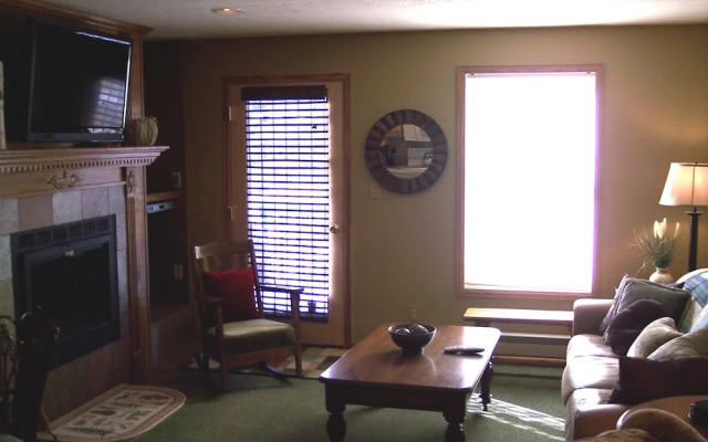 Wellington #3 (Townhome with Private Hot Tub)