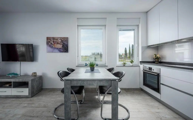 SOFIA house with apartment