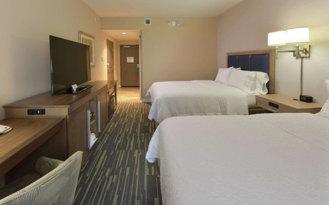 Hampton Inn & Suites Seattle/Redmond