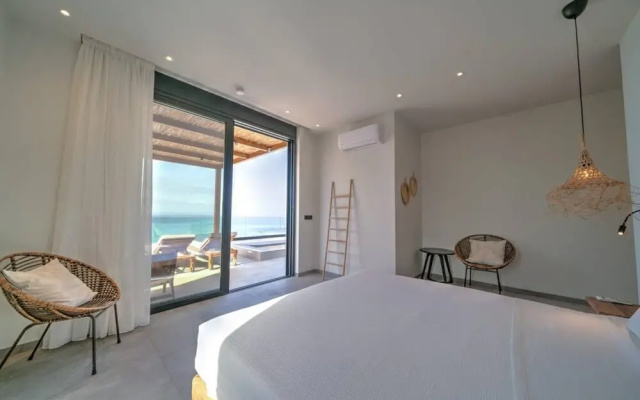 Villa Hestia - 6 Bedroom Luxury Villa With Seaview
