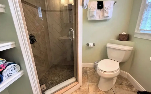 Shore Haven Inn