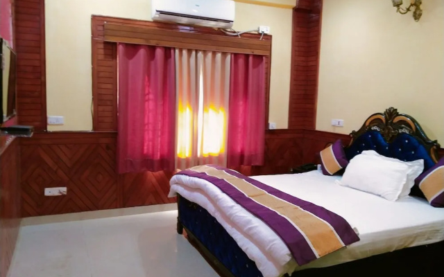 Fabhotel Royal Green Buds