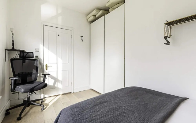 Converted Brewery Apartment With Terrace