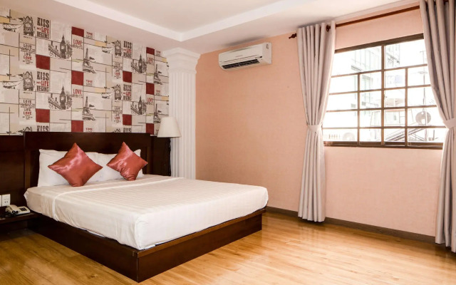 Little Brick Saigon Hotel