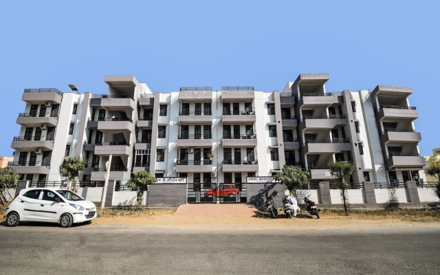 OYO 23562 Home Blissful 3BHK Nela Talaab