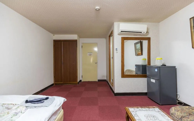 OYO Joetsu Central Hotel Takada-Nakamachi