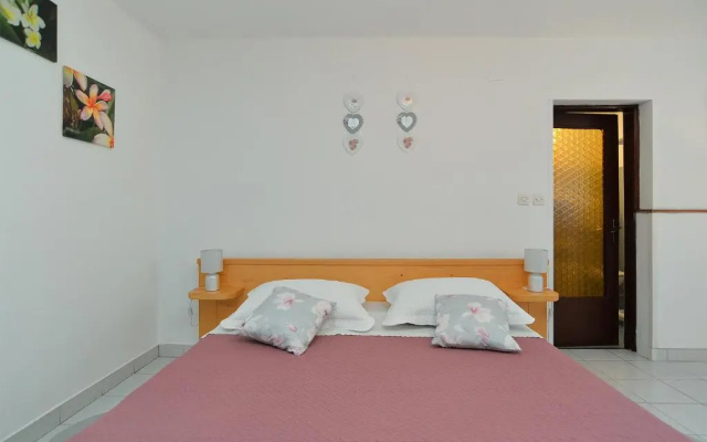 Apartment Dulijana 2042