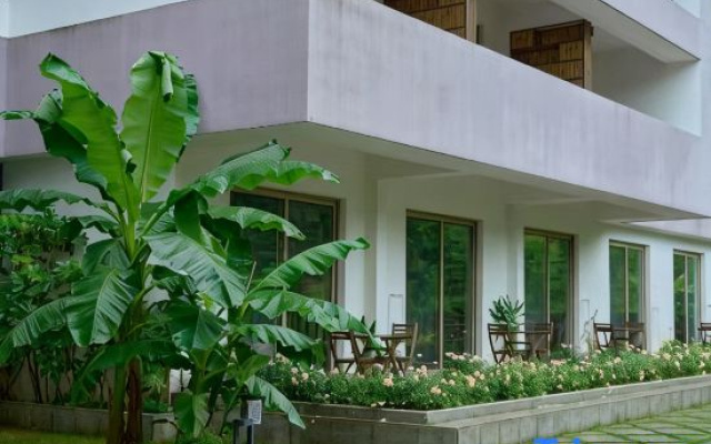 Floral Hotel · City of Sky Hotel