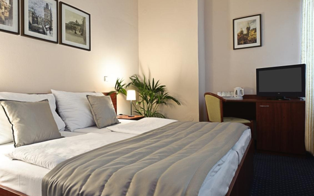 Pytloun Kampa Garden Hotel Prague