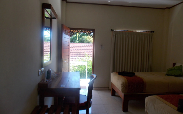 Komodo Lodge