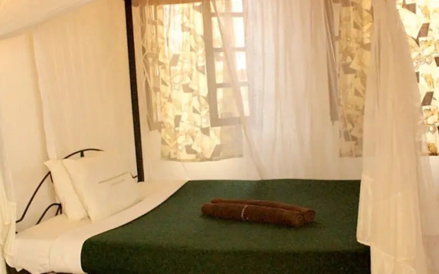 Kilimanjaro Backpackers Hotel - Backpacker