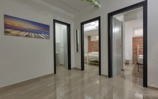 3158 Sterlizia House by Barbarhouse