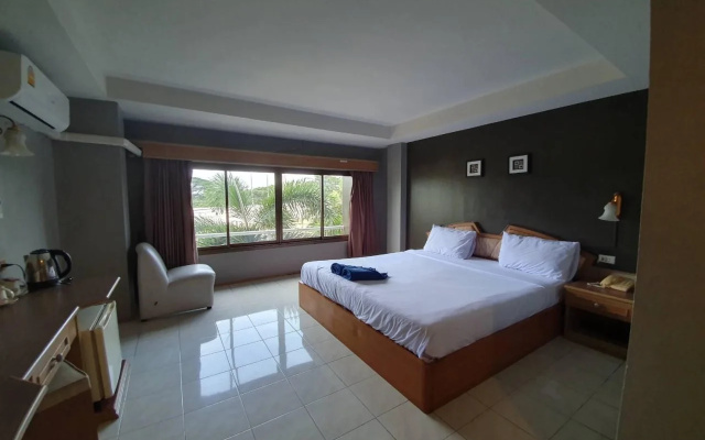 Highway Hotel Khon Kaen
