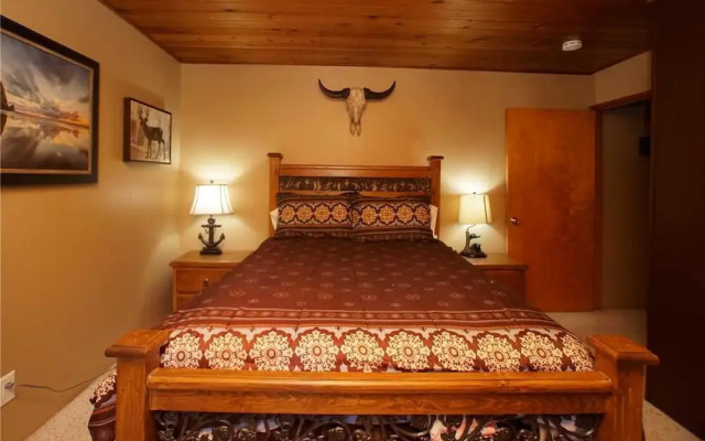 A Robinson Lodge