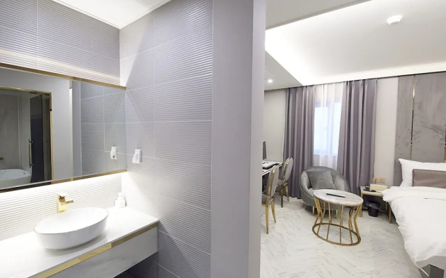 Den Basta Signature Hotel
