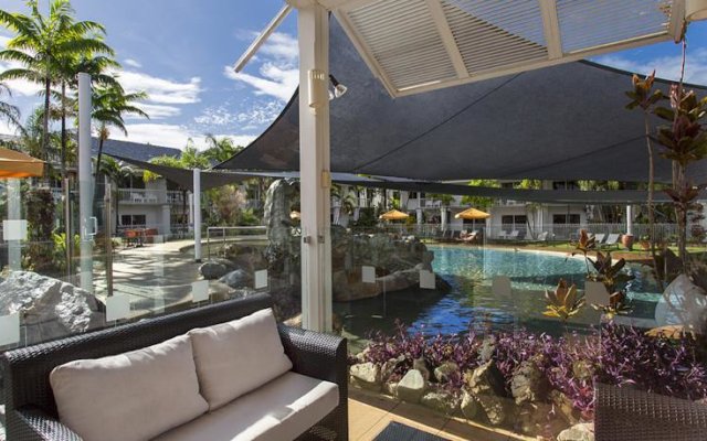 Novotel Palm Cove Resort 2