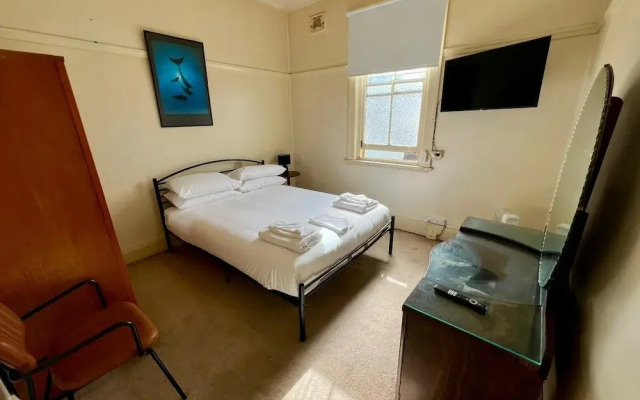 Gordon Hotel